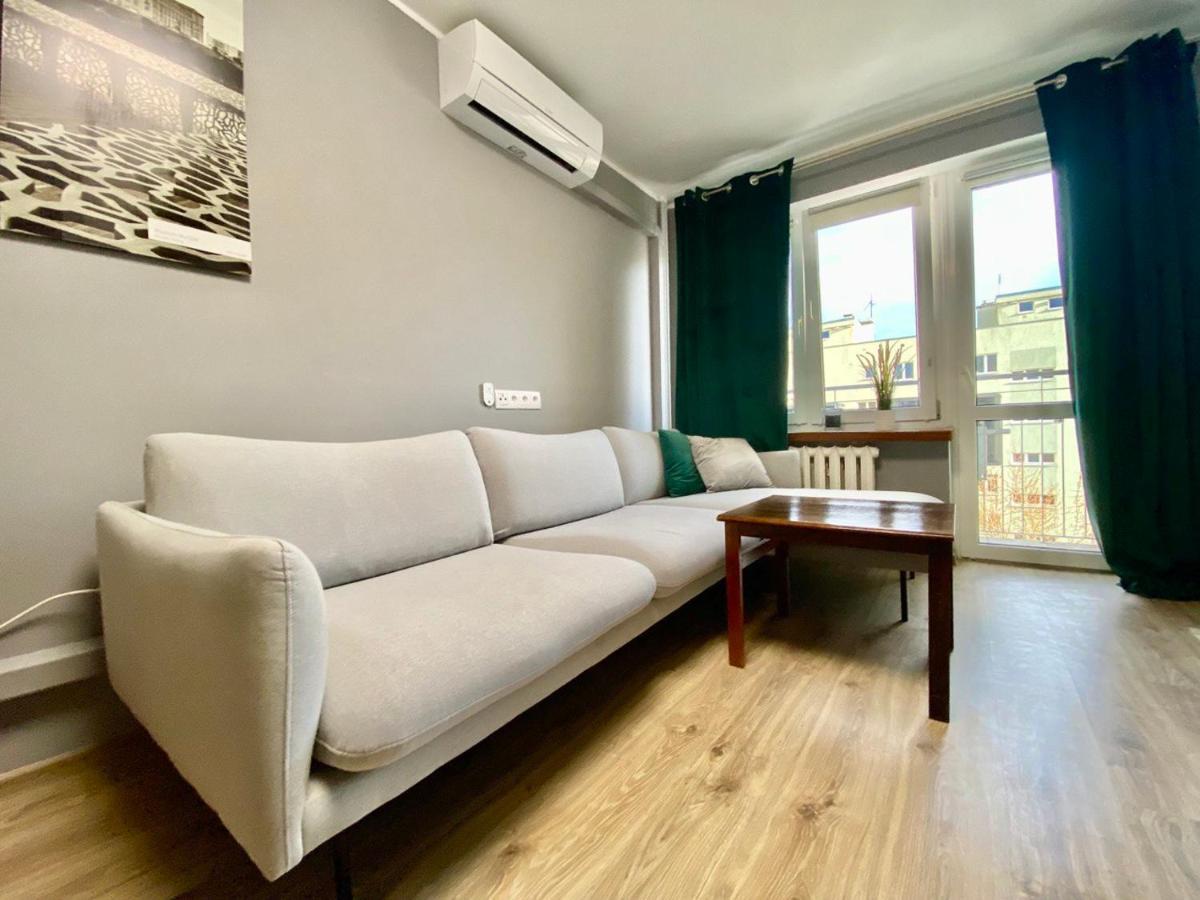 K22 Al Jana Pawla II Apartments 1 ワルシャワ エクステリア 写真