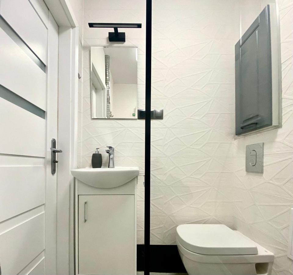 K22 Al Jana Pawla II Apartments 1 ワルシャワ エクステリア 写真