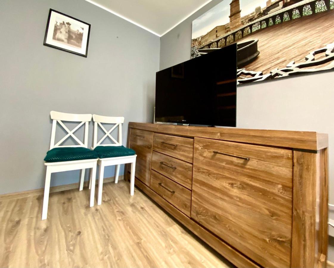 K22 Al Jana Pawla II Apartments 1 ワルシャワ エクステリア 写真